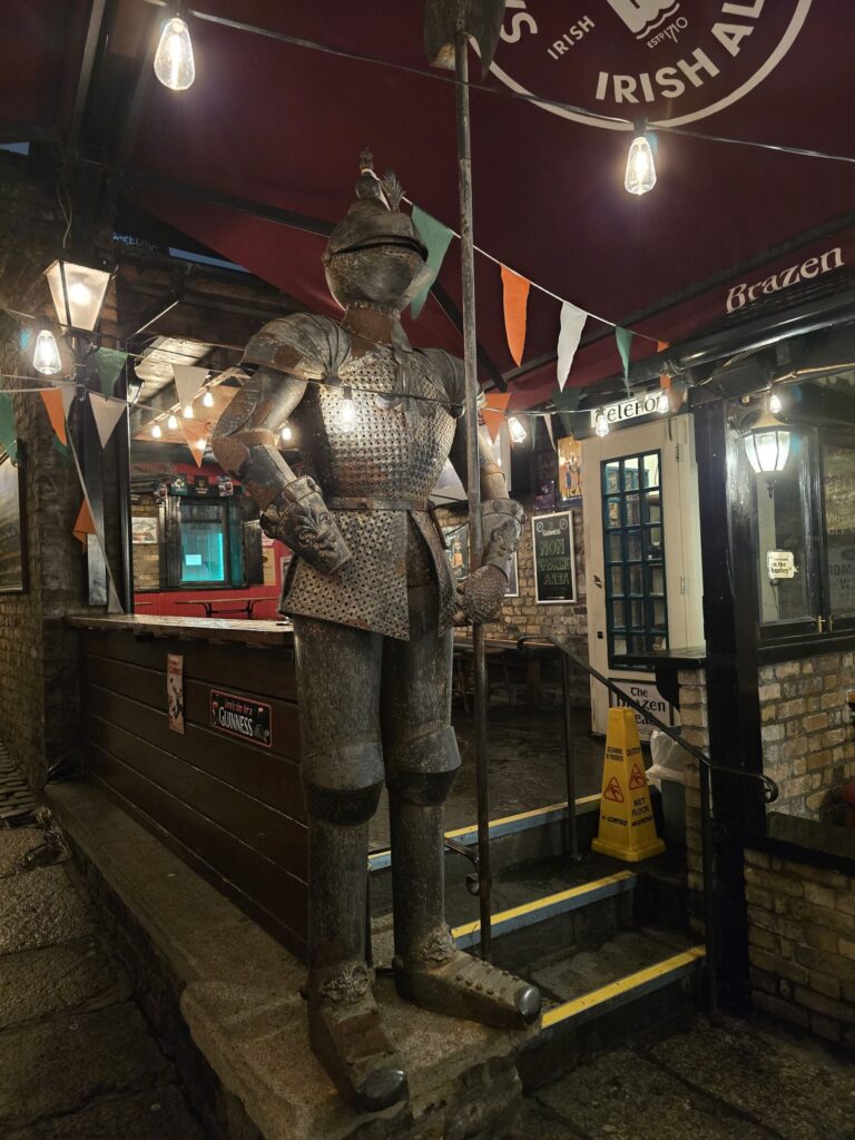 A suit of armour at the Brazen Head